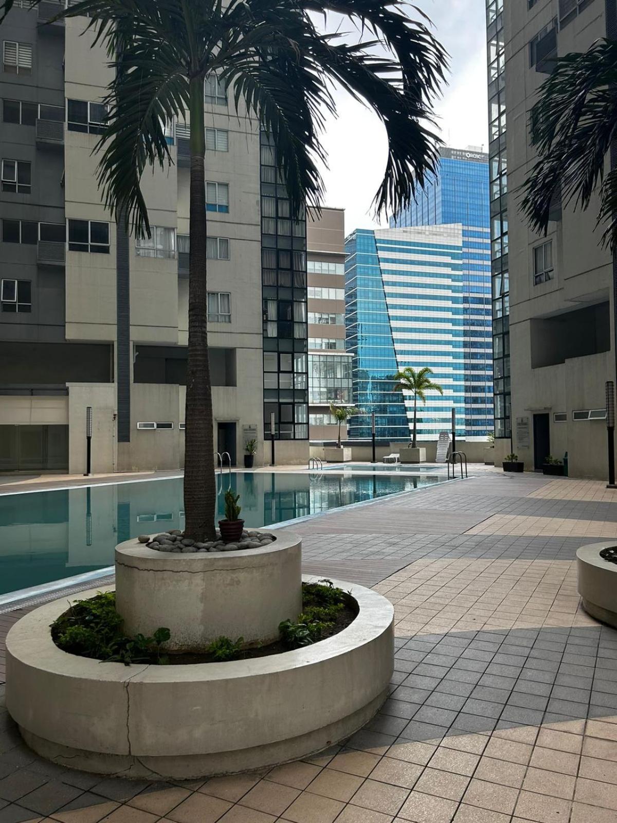 Oasis Regency @ Fort Victoria Bgc Taguig Exteriör bild
