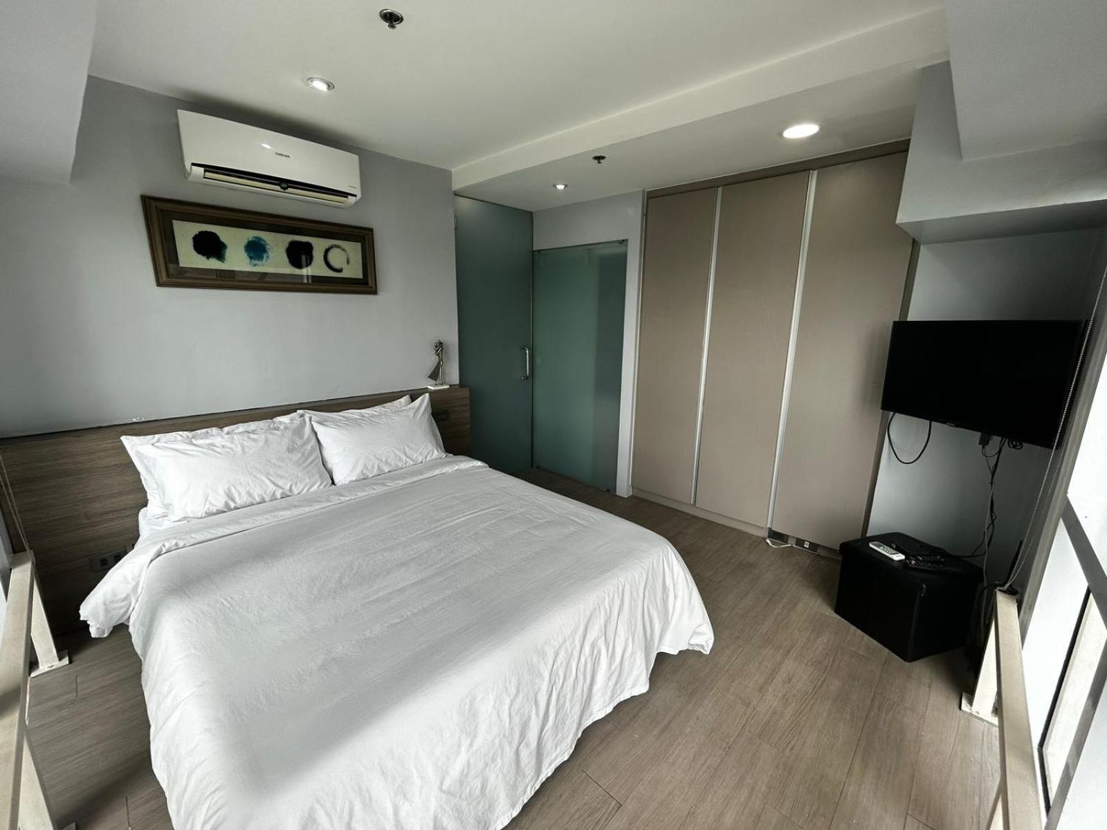 Oasis Regency @ Fort Victoria Bgc Taguig Exteriör bild