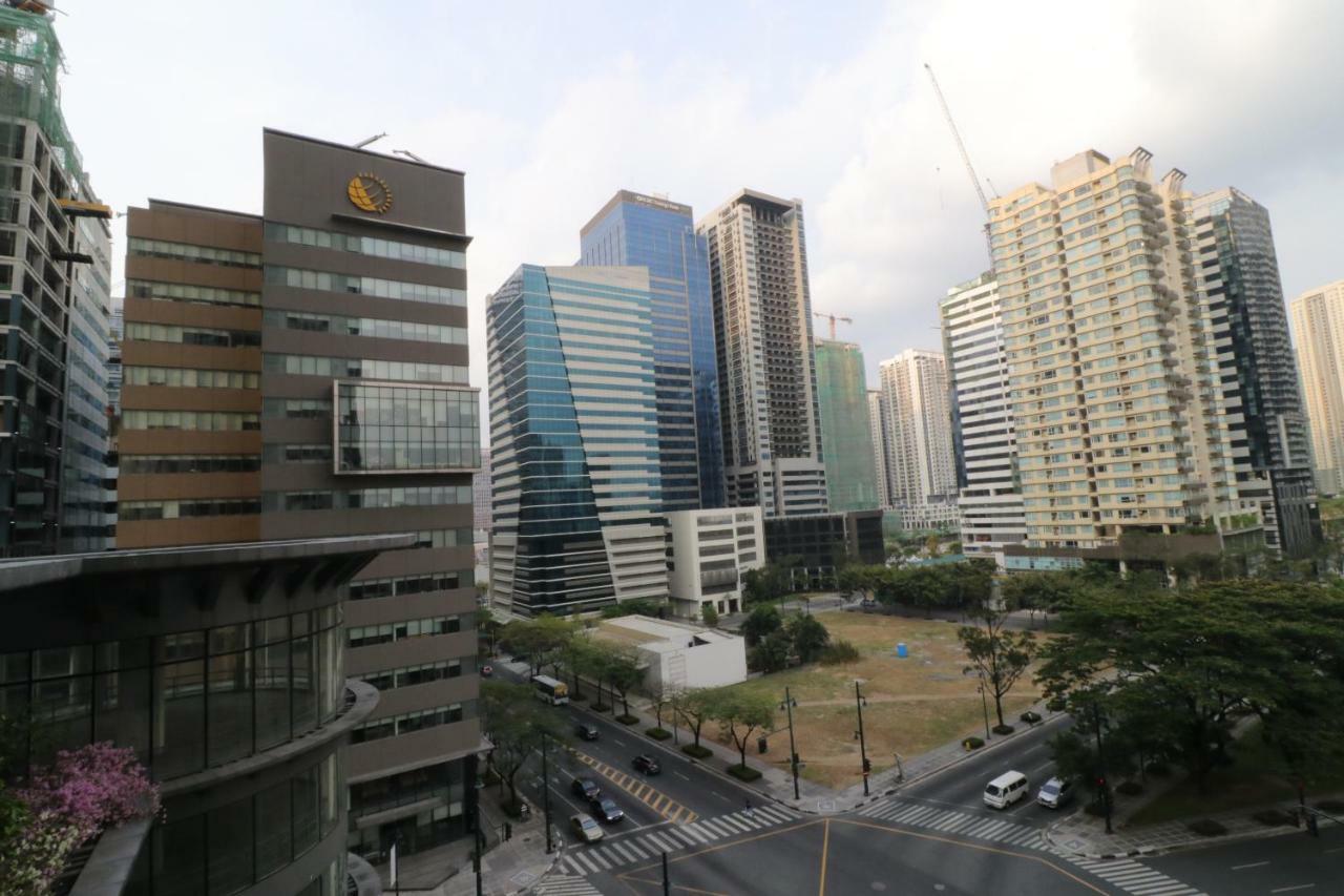 Oasis Regency @ Fort Victoria Bgc Taguig Exteriör bild