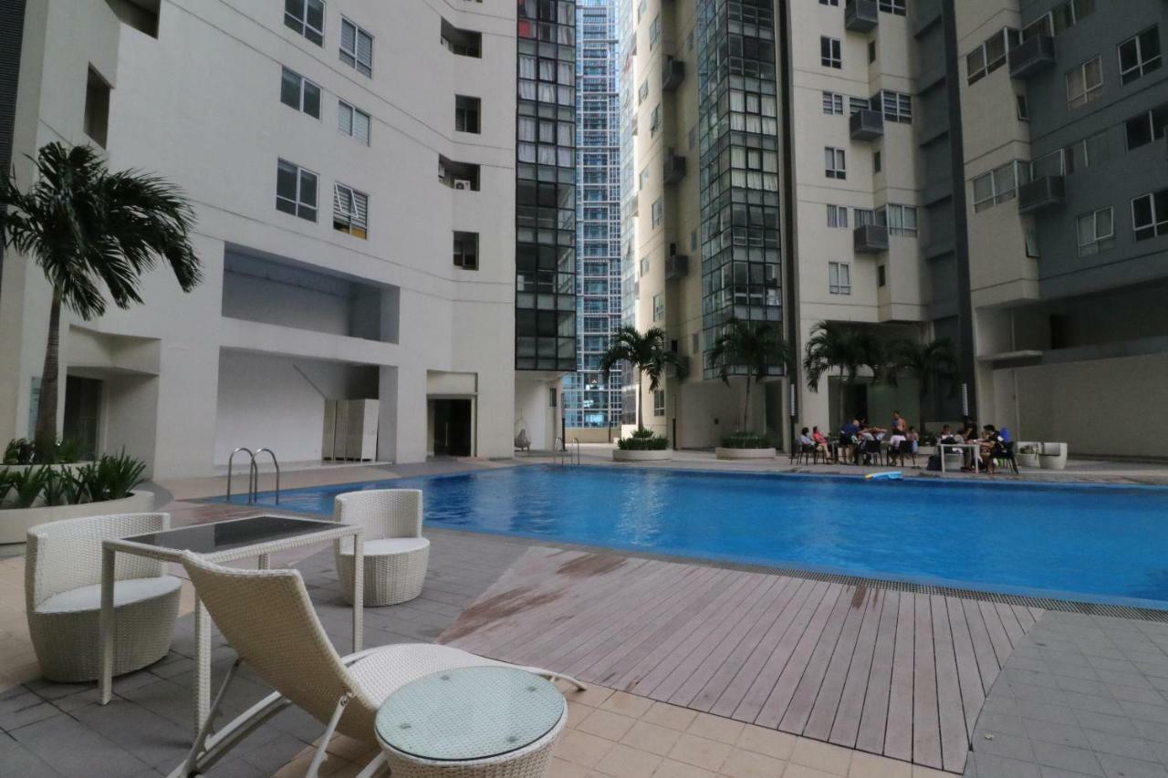 Oasis Regency @ Fort Victoria Bgc Taguig Exteriör bild